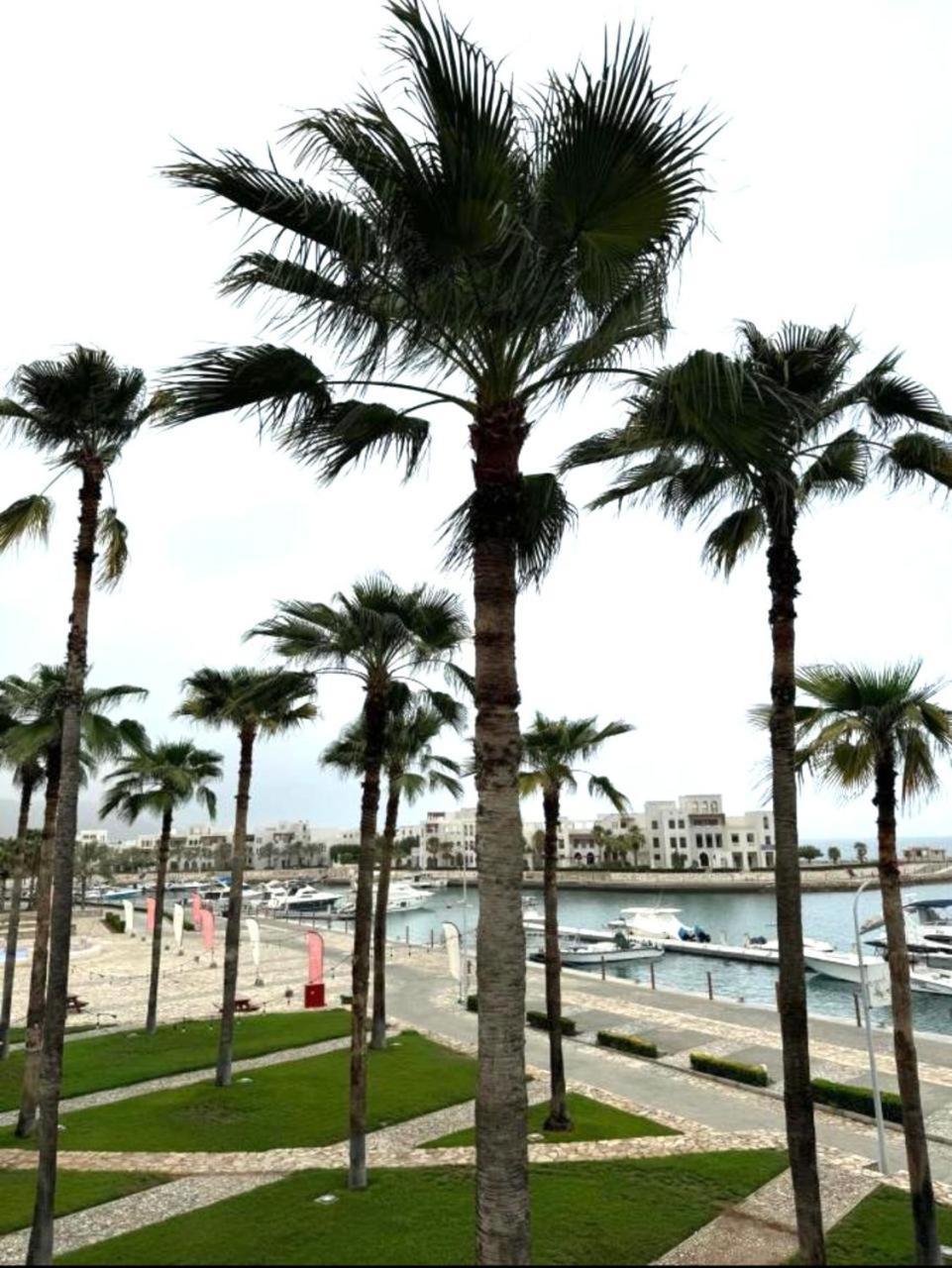 Apartment Magical Marina View Alsifah Oman *